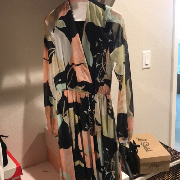 Lulus maxi dress - Picture 2 of 3